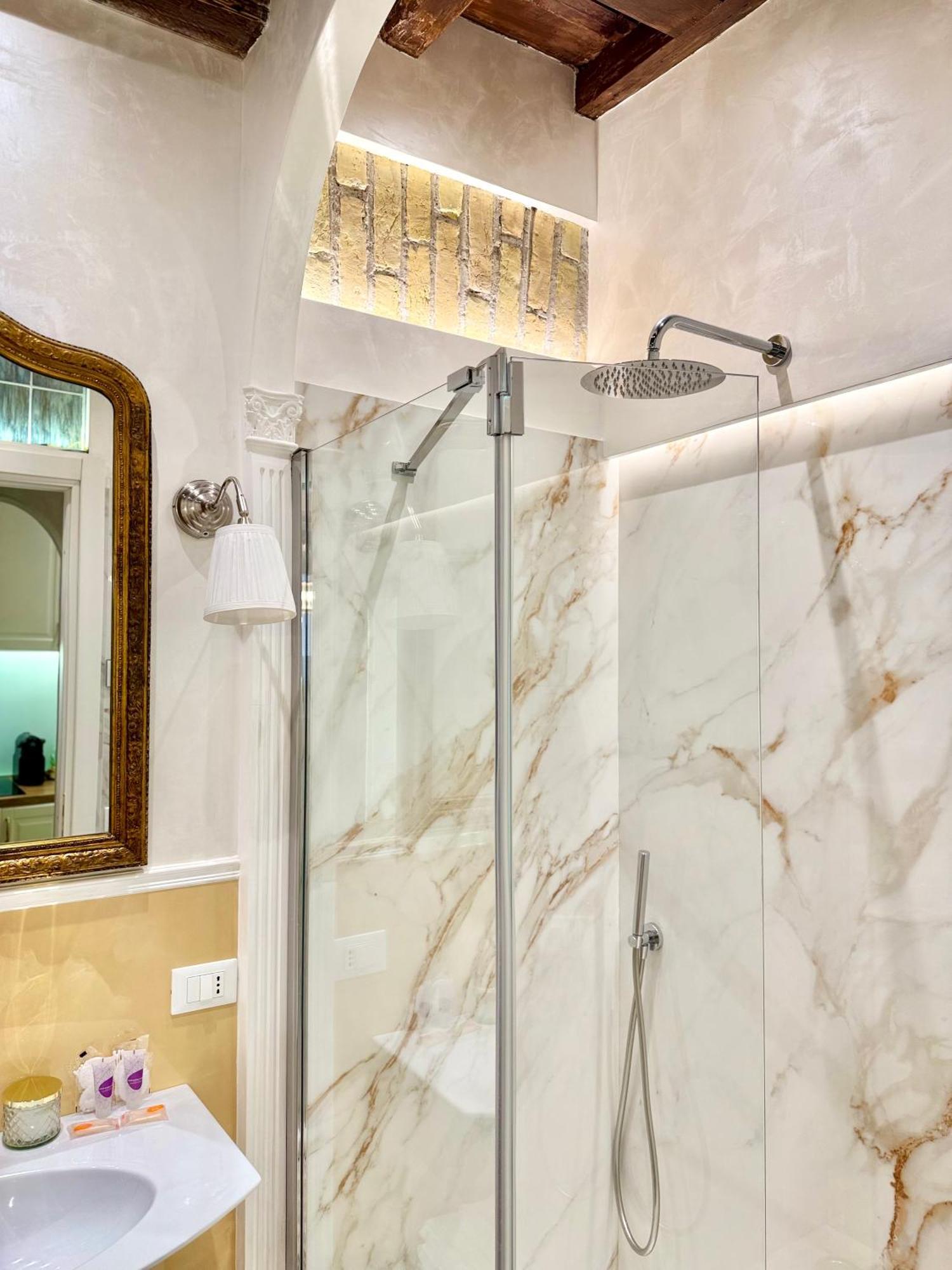 Frattina Elegance Suite Rome Luaran gambar